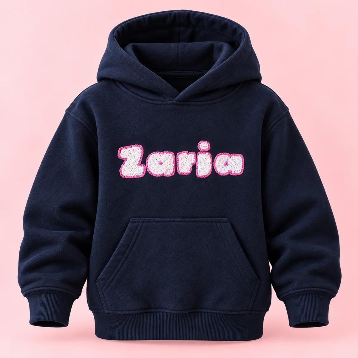 Temno moder pulover s kapuco z roza imenom