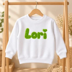 Drilo za otroka personaliziran pulover bel in zelene črke